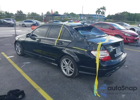 2014 Mercedes-Benz C 250 Luxury/Sport из США, поврежденный, VIN WDDGF4HB0EA964437